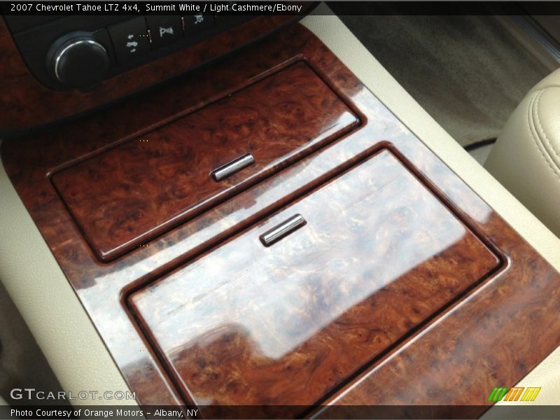Summit White / Light Cashmere/Ebony 2007 Chevrolet Tahoe LTZ 4x4