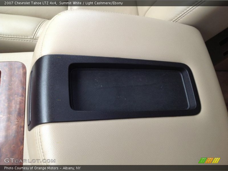 Summit White / Light Cashmere/Ebony 2007 Chevrolet Tahoe LTZ 4x4