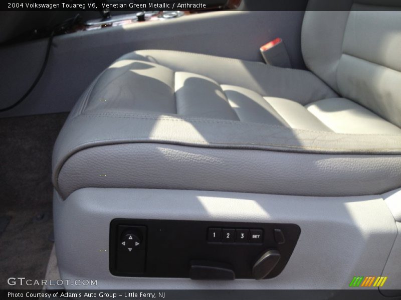 Venetian Green Metallic / Anthracite 2004 Volkswagen Touareg V6