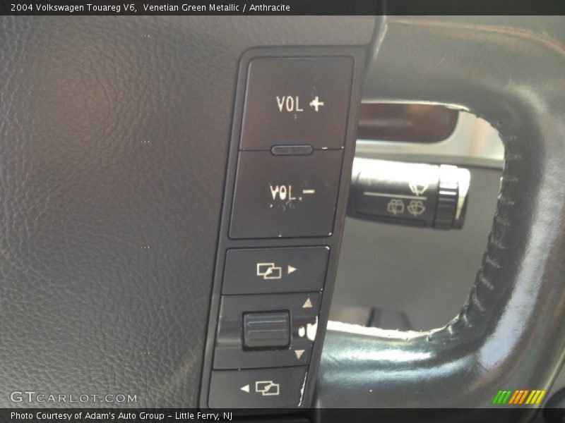 Venetian Green Metallic / Anthracite 2004 Volkswagen Touareg V6