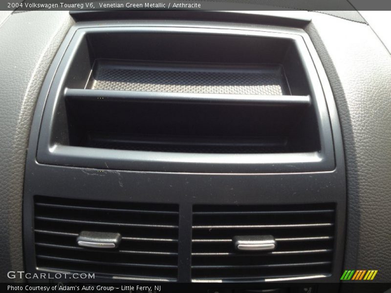 Venetian Green Metallic / Anthracite 2004 Volkswagen Touareg V6