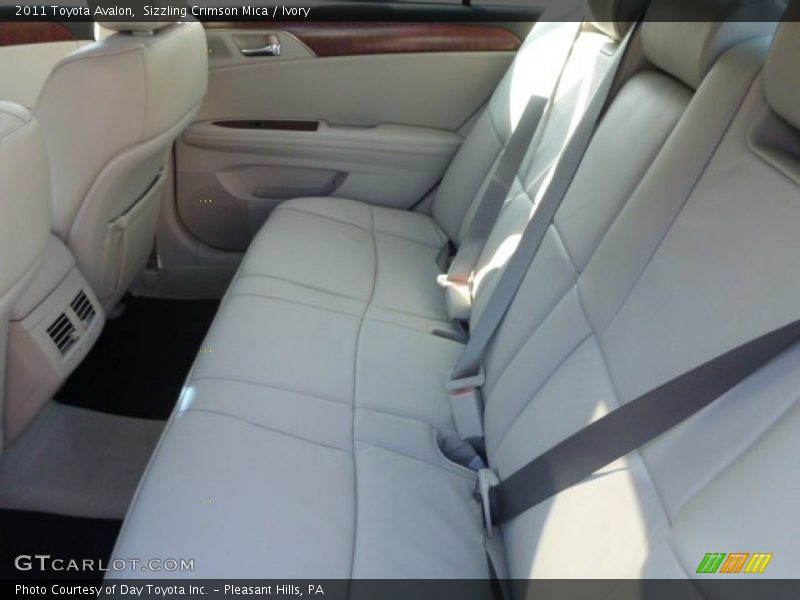Sizzling Crimson Mica / Ivory 2011 Toyota Avalon