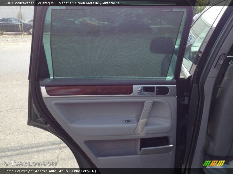 Venetian Green Metallic / Anthracite 2004 Volkswagen Touareg V6