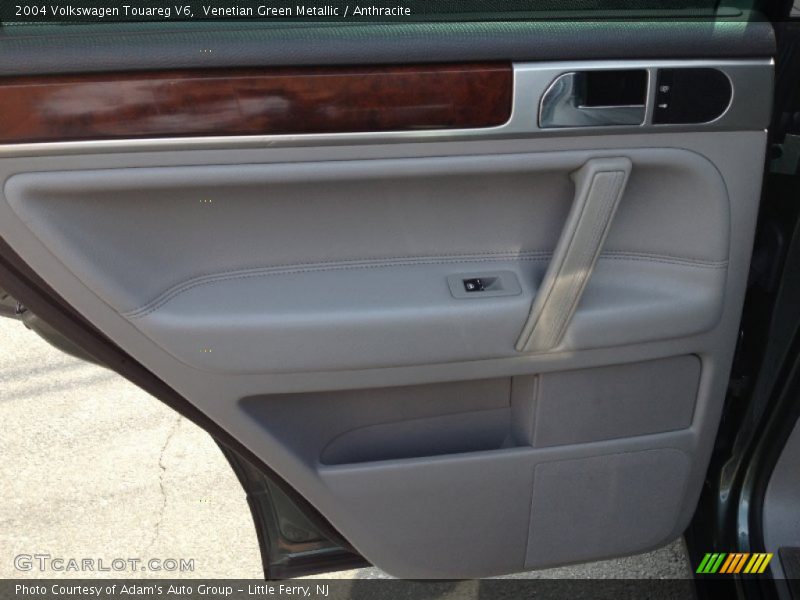 Venetian Green Metallic / Anthracite 2004 Volkswagen Touareg V6