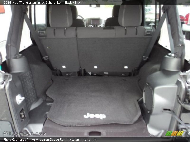 2014 Wrangler Unlimited Sahara 4x4 Trunk