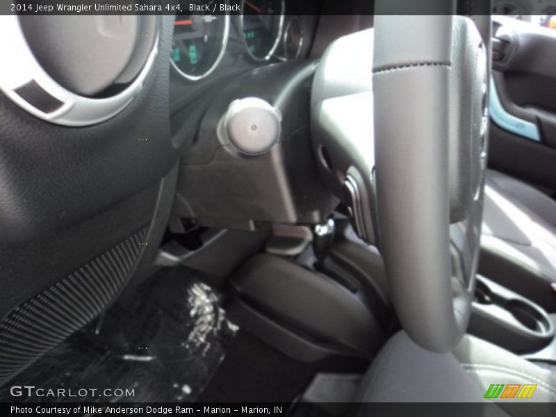 Black / Black 2014 Jeep Wrangler Unlimited Sahara 4x4