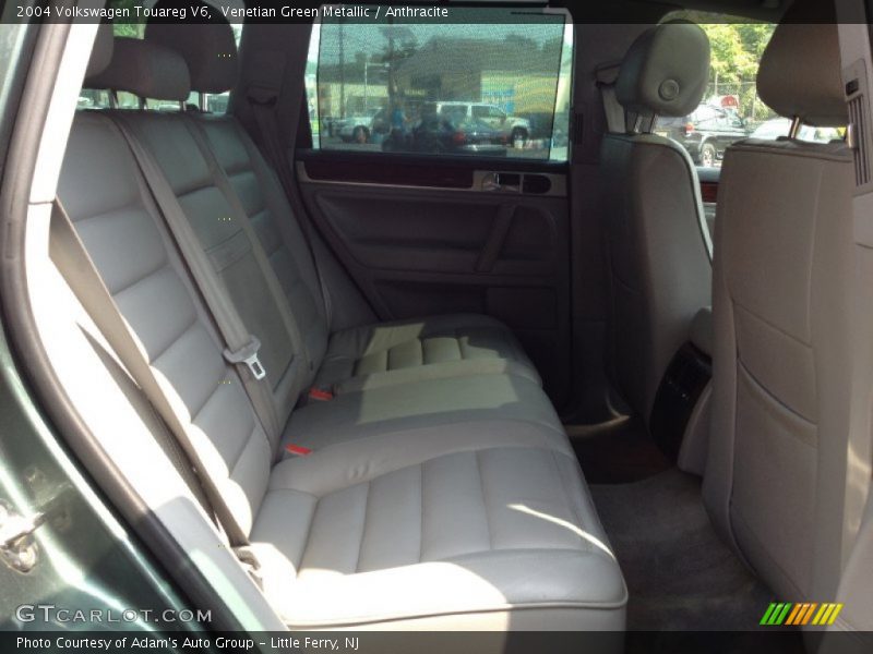Venetian Green Metallic / Anthracite 2004 Volkswagen Touareg V6