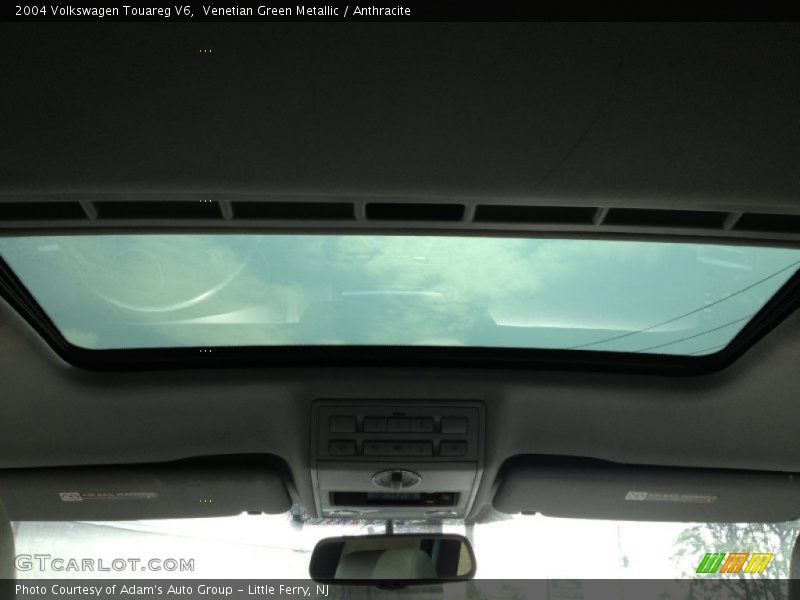 Venetian Green Metallic / Anthracite 2004 Volkswagen Touareg V6