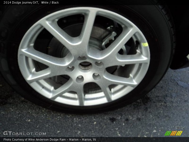 White / Black 2014 Dodge Journey SXT