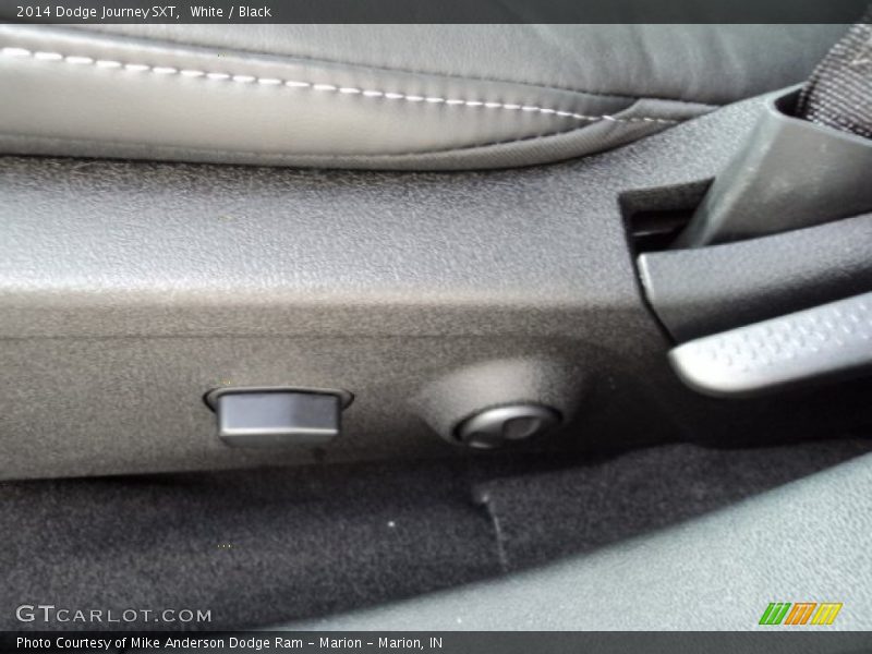 White / Black 2014 Dodge Journey SXT