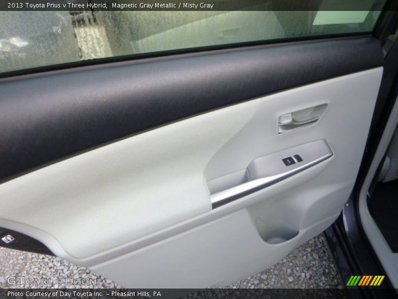 Magnetic Gray Metallic / Misty Gray 2013 Toyota Prius v Three Hybrid