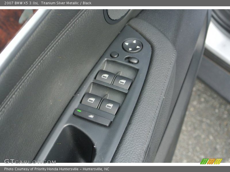 Titanium Silver Metallic / Black 2007 BMW X5 3.0si