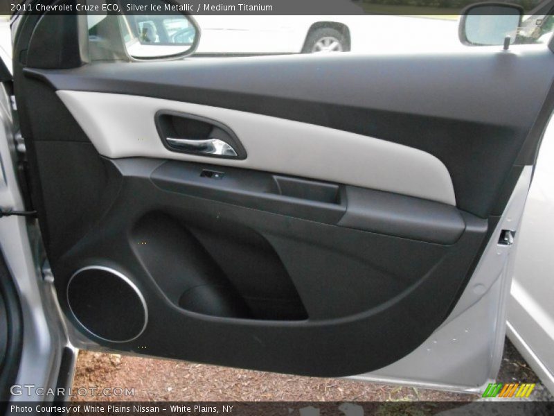 Silver Ice Metallic / Medium Titanium 2011 Chevrolet Cruze ECO