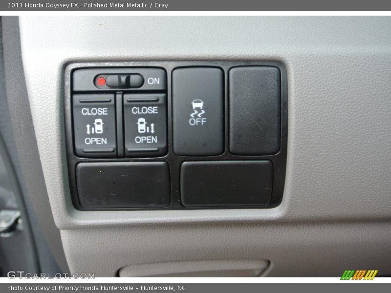 Polished Metal Metallic / Gray 2013 Honda Odyssey EX