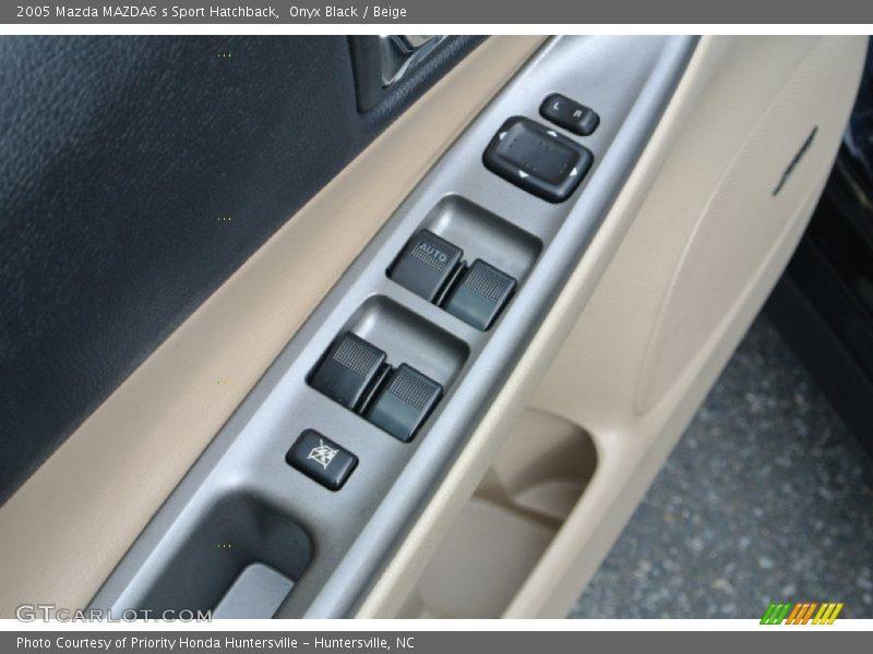 Onyx Black / Beige 2005 Mazda MAZDA6 s Sport Hatchback