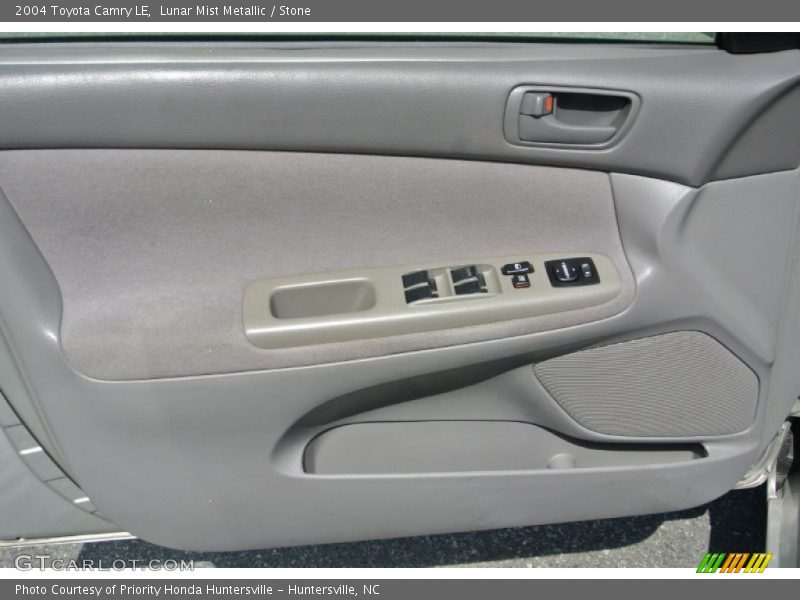 Lunar Mist Metallic / Stone 2004 Toyota Camry LE
