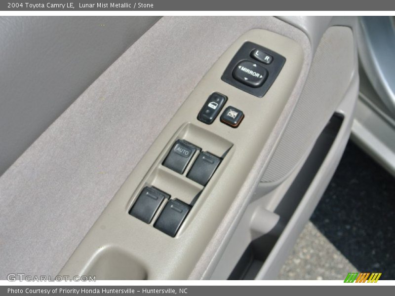 Lunar Mist Metallic / Stone 2004 Toyota Camry LE