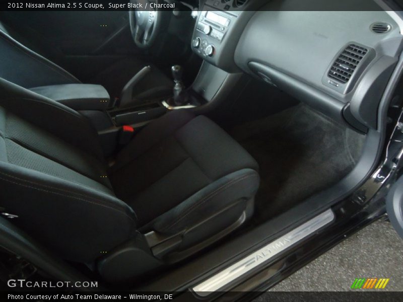 Super Black / Charcoal 2012 Nissan Altima 2.5 S Coupe