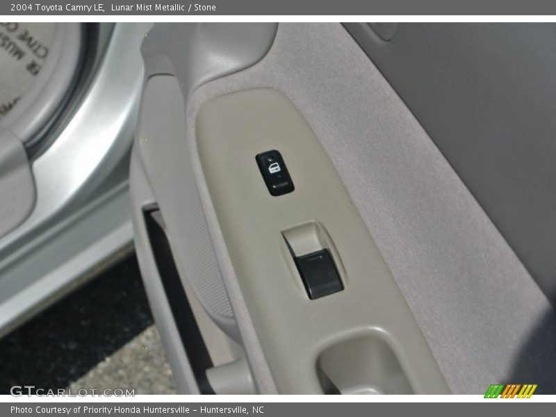 Lunar Mist Metallic / Stone 2004 Toyota Camry LE