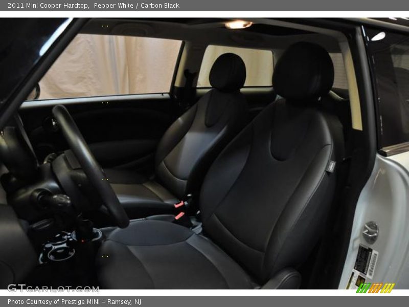 Pepper White / Carbon Black 2011 Mini Cooper Hardtop