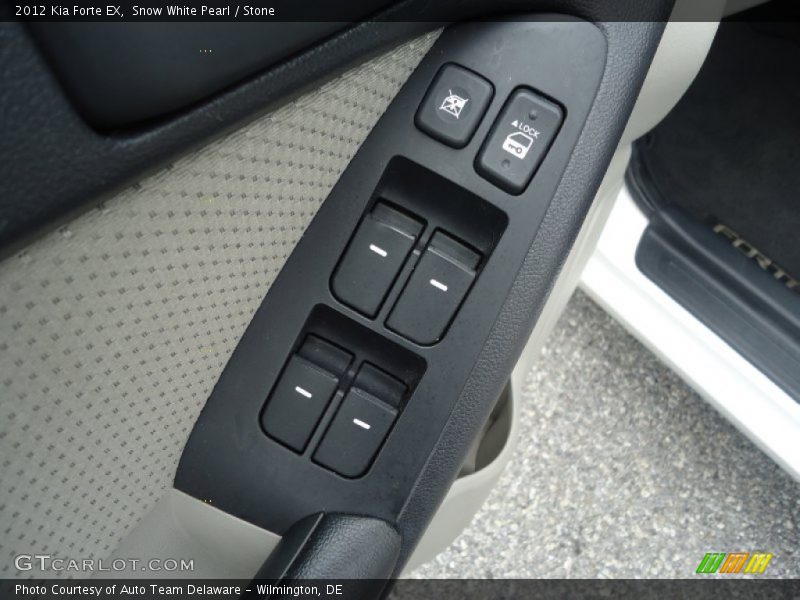 Snow White Pearl / Stone 2012 Kia Forte EX