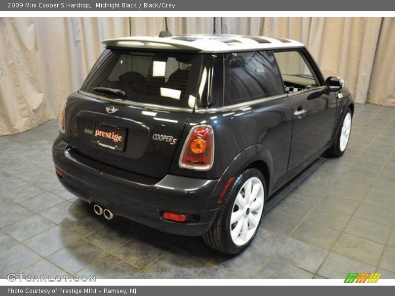 Midnight Black / Black/Grey 2009 Mini Cooper S Hardtop