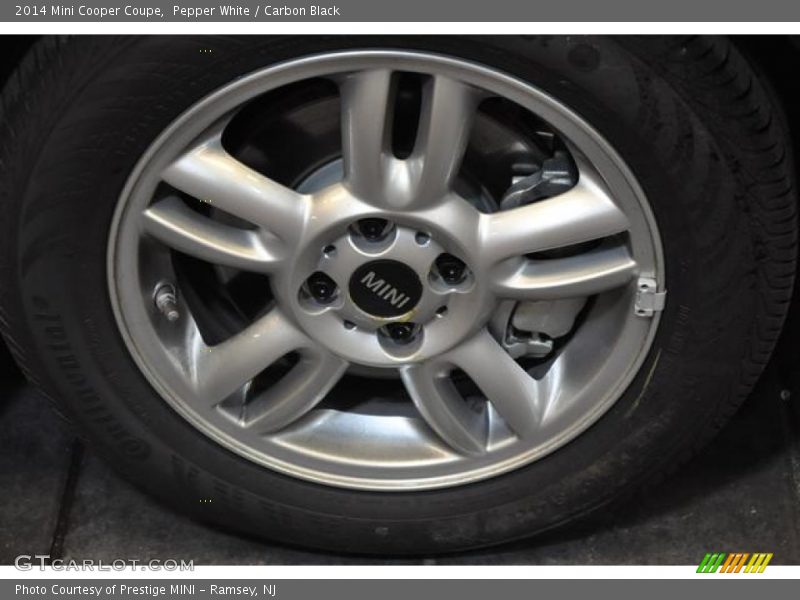 Pepper White / Carbon Black 2014 Mini Cooper Coupe