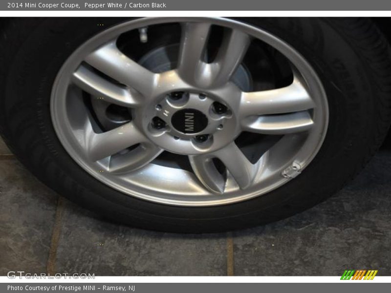 Pepper White / Carbon Black 2014 Mini Cooper Coupe
