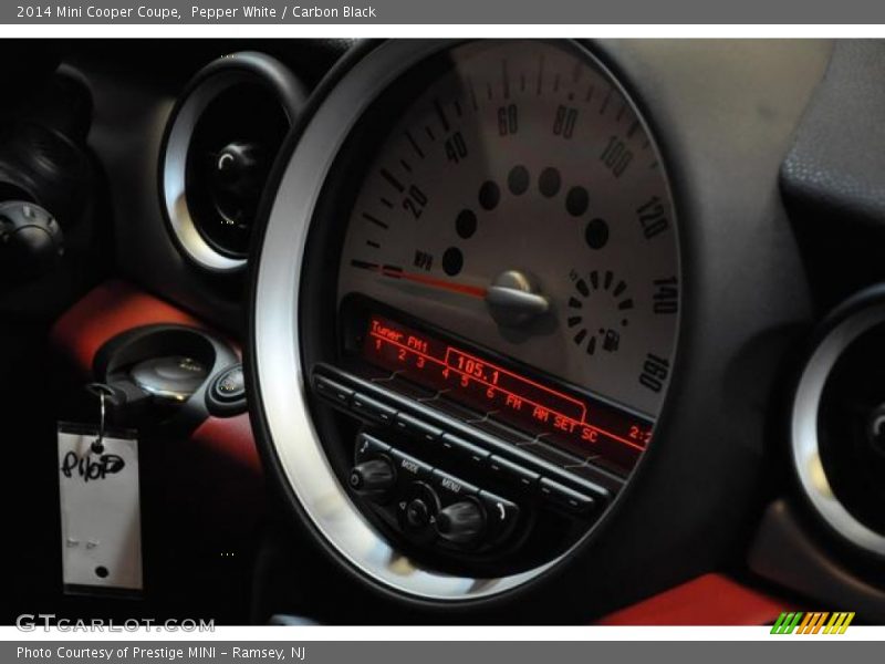 Pepper White / Carbon Black 2014 Mini Cooper Coupe