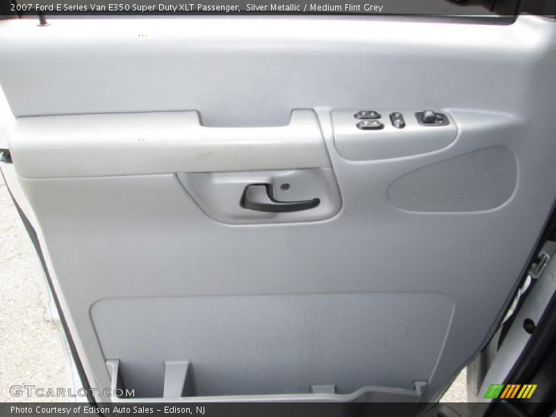 Silver Metallic / Medium Flint Grey 2007 Ford E Series Van E350 Super Duty XLT Passenger