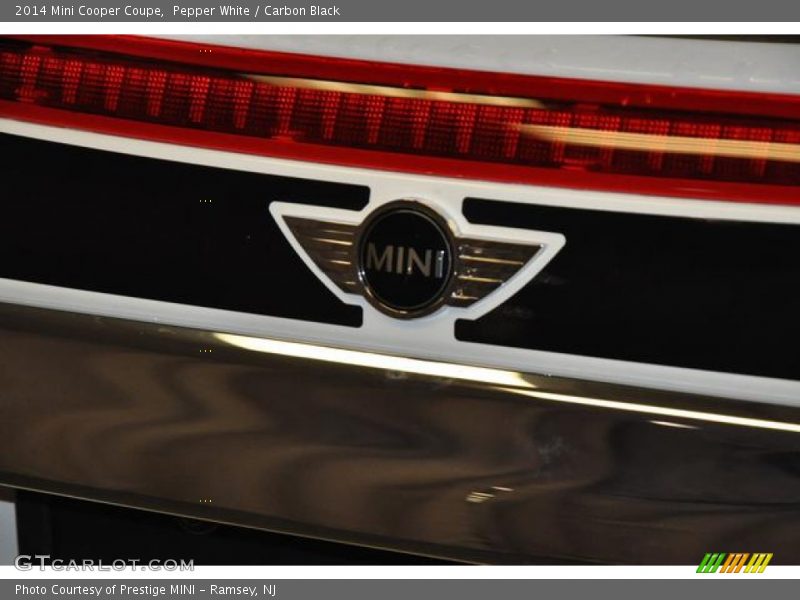 Pepper White / Carbon Black 2014 Mini Cooper Coupe