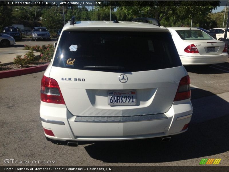 Arctic White / Grey/Black 2011 Mercedes-Benz GLK 350
