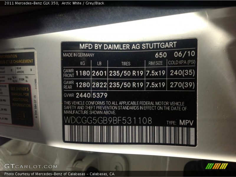 Arctic White / Grey/Black 2011 Mercedes-Benz GLK 350