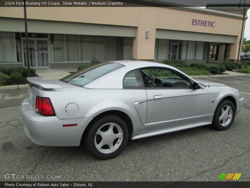 Silver Metallic / Medium Graphite 2004 Ford Mustang V6 Coupe