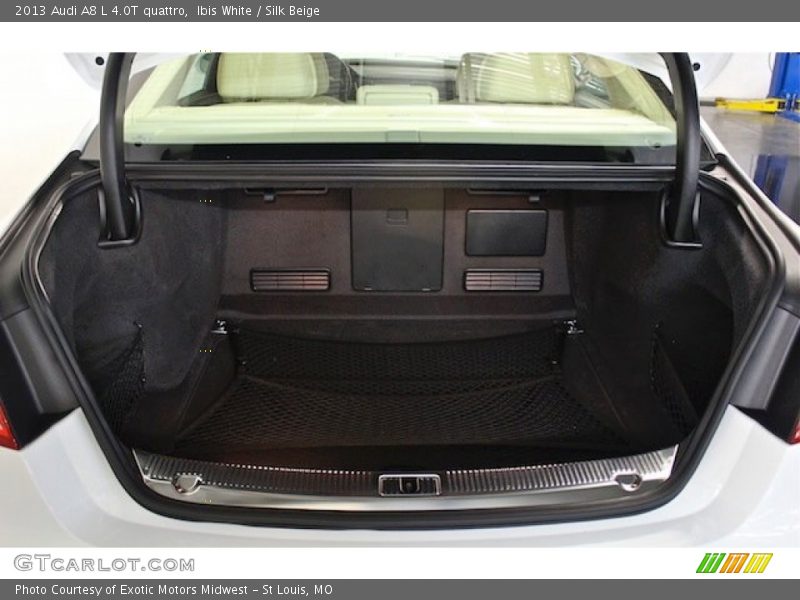  2013 A8 L 4.0T quattro Trunk