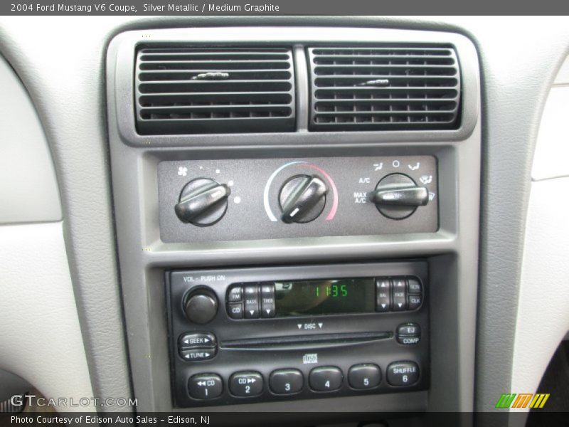 Silver Metallic / Medium Graphite 2004 Ford Mustang V6 Coupe