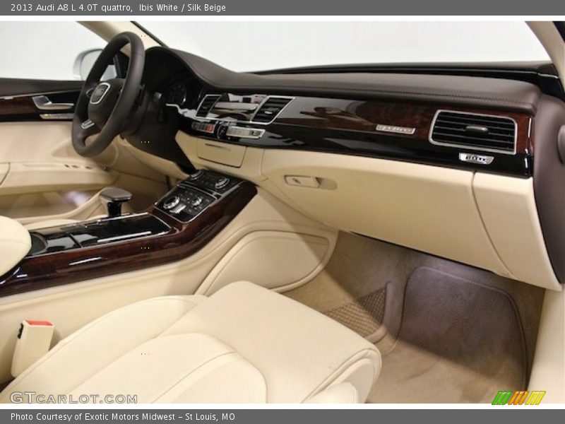 Dashboard of 2013 A8 L 4.0T quattro