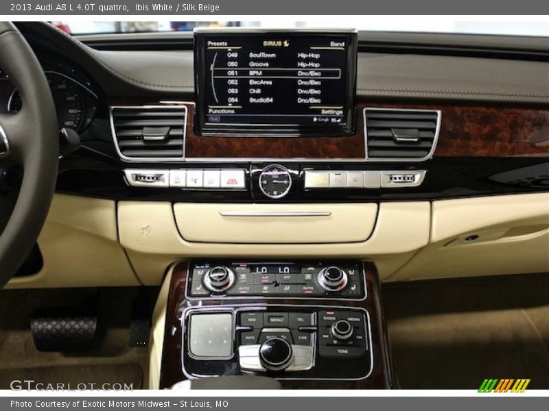 Controls of 2013 A8 L 4.0T quattro