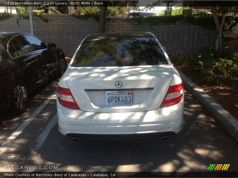 Arctic White / Black 2010 Mercedes-Benz C 300 Luxury