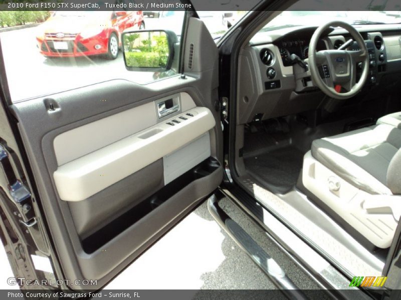 Tuxedo Black / Medium Stone 2010 Ford F150 STX SuperCab