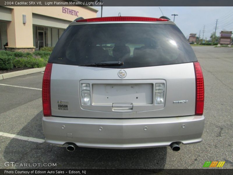 Light Platinum Metallic / Light Gray 2004 Cadillac SRX V8