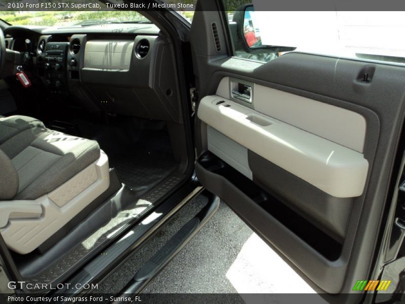 Tuxedo Black / Medium Stone 2010 Ford F150 STX SuperCab