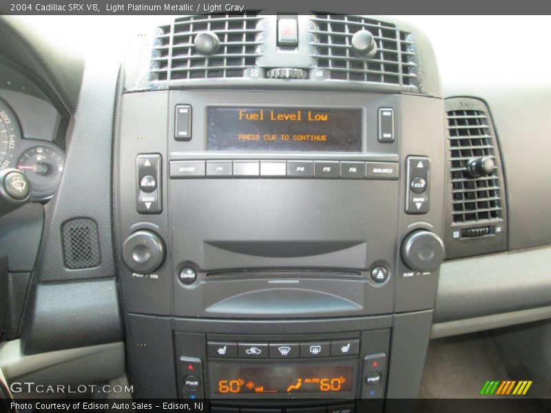 Light Platinum Metallic / Light Gray 2004 Cadillac SRX V8