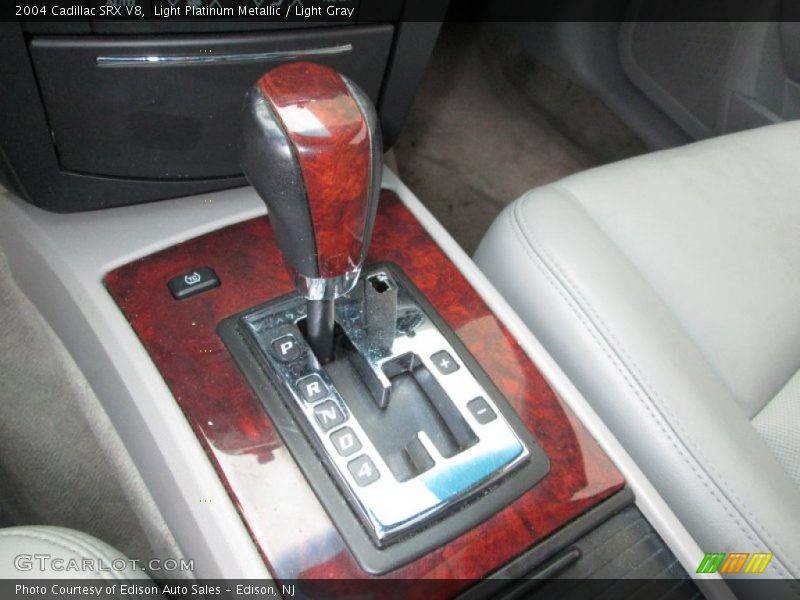Light Platinum Metallic / Light Gray 2004 Cadillac SRX V8