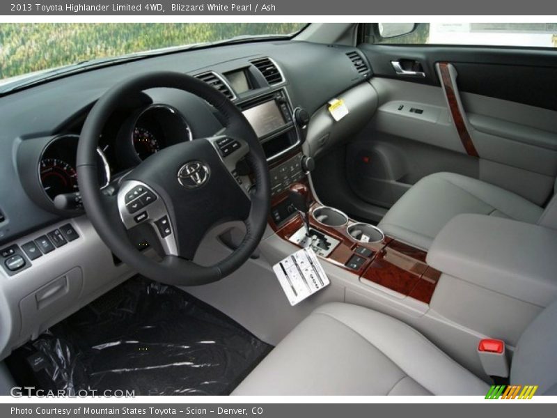 Blizzard White Pearl / Ash 2013 Toyota Highlander Limited 4WD