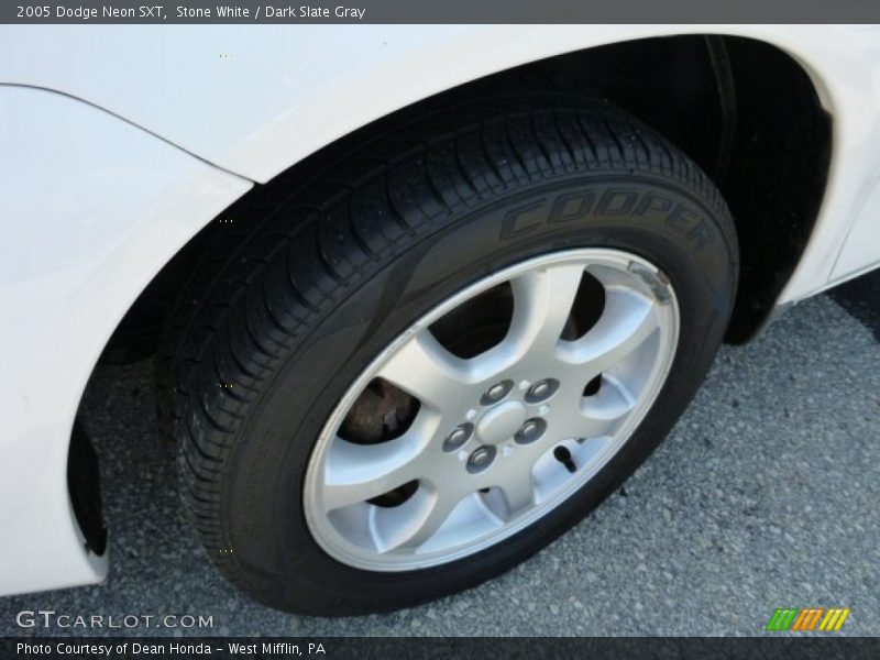Stone White / Dark Slate Gray 2005 Dodge Neon SXT