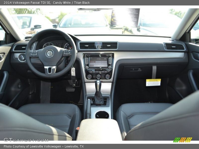Candy White / Titan Black 2014 Volkswagen Passat TDI SE