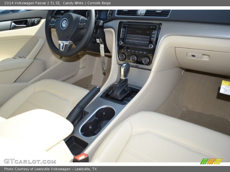Candy White / Cornsilk Beige 2014 Volkswagen Passat 2.5L SE