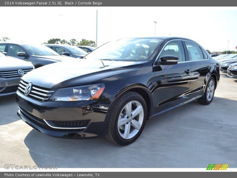 Black / Cornsilk Beige 2014 Volkswagen Passat 2.5L SE