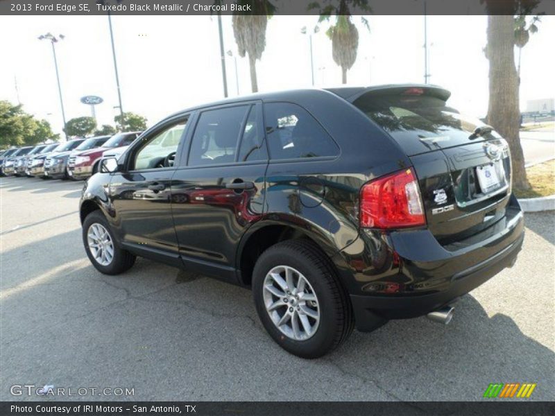 Tuxedo Black Metallic / Charcoal Black 2013 Ford Edge SE
